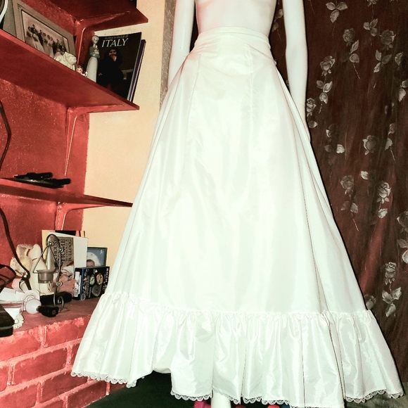 ๐คEUC A Very Nice Petticoat Worn Once Size 4 by Merry Modes ๐ค - Picture 10 of 17